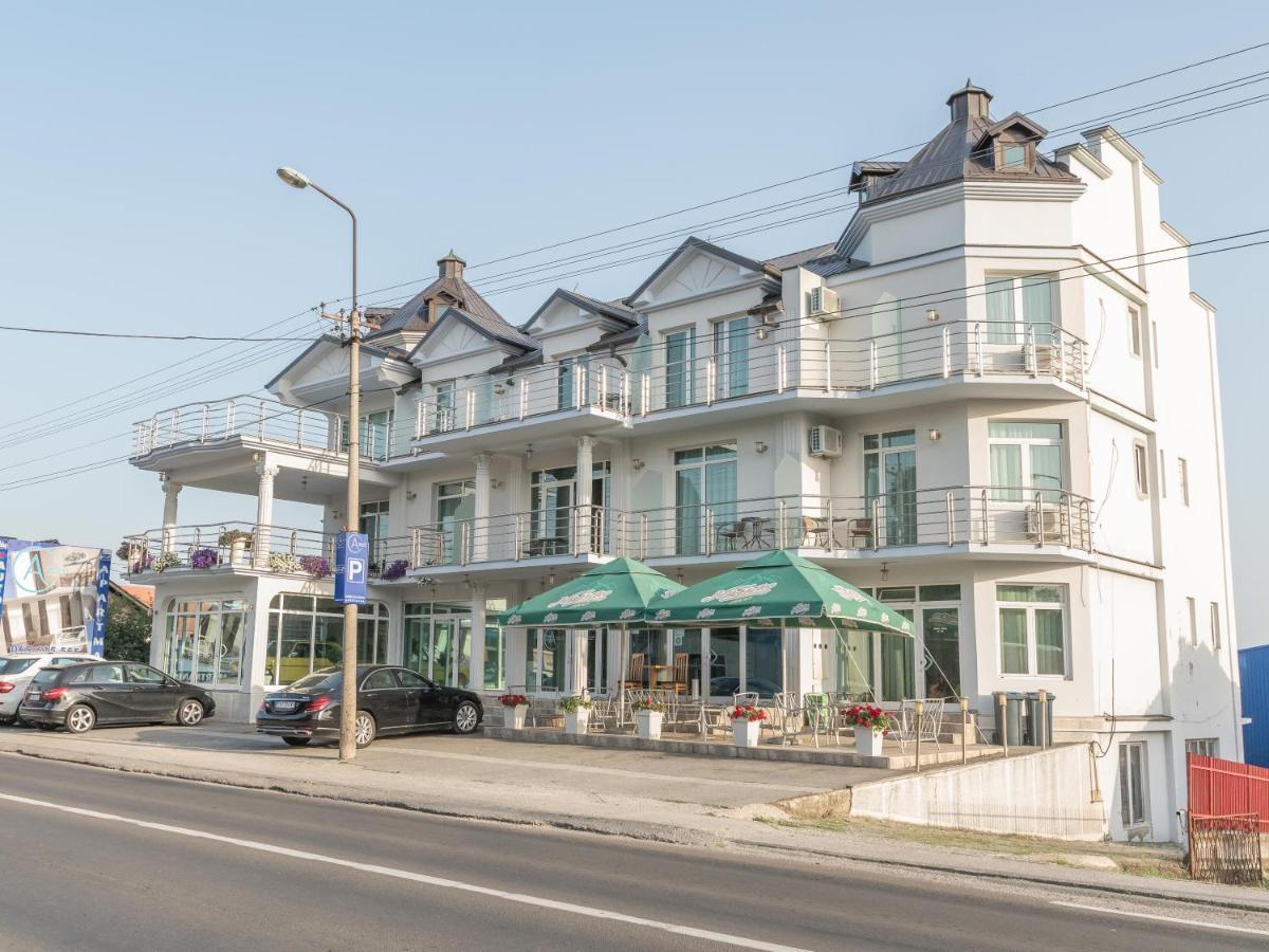 A Klub Apartmani Mrcajevci Extérieur photo