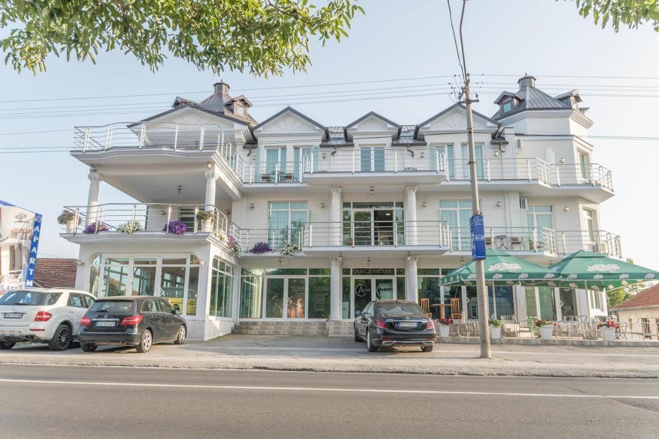 A Klub Apartmani Mrcajevci Extérieur photo