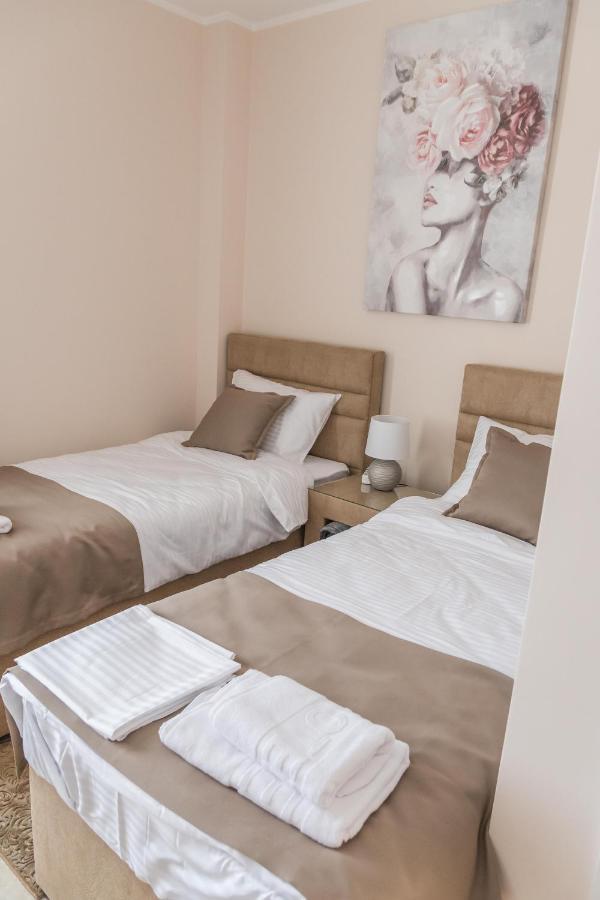 A Klub Apartmani Mrcajevci Extérieur photo